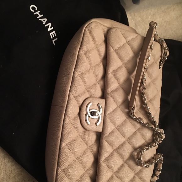 CHANEL Handbags - 100% authentic CHaNEL handbag